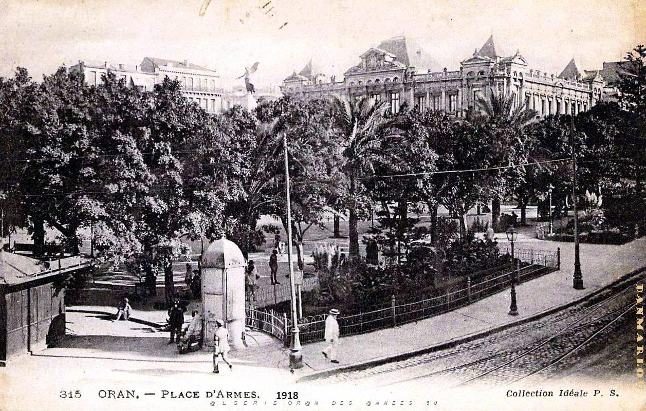Oran - Place d'Armes - 1918.jpg